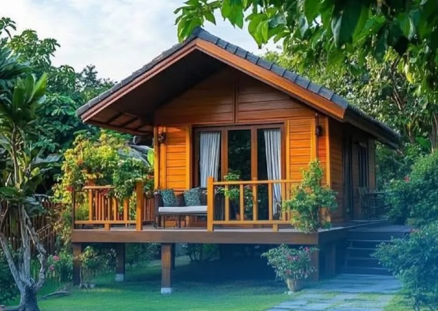 Rumah Kayu Unik dan Cantik
