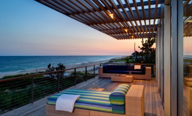 10 Desain Balkon Minimalis yang Bikin Tampilan Rumah Aesthetic 2 Desain Balkon Minimalis